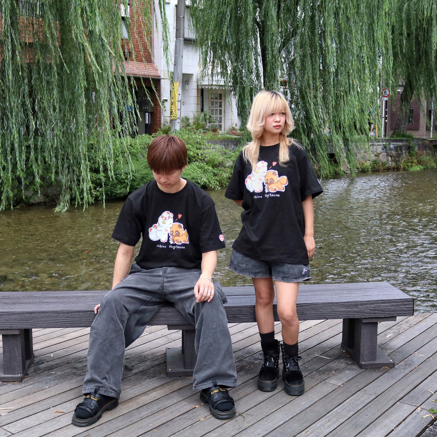 【デザフェス63：既存商品】二尾の小狐てnこ_Fluffy Friends Tシャツ　Sサイズ