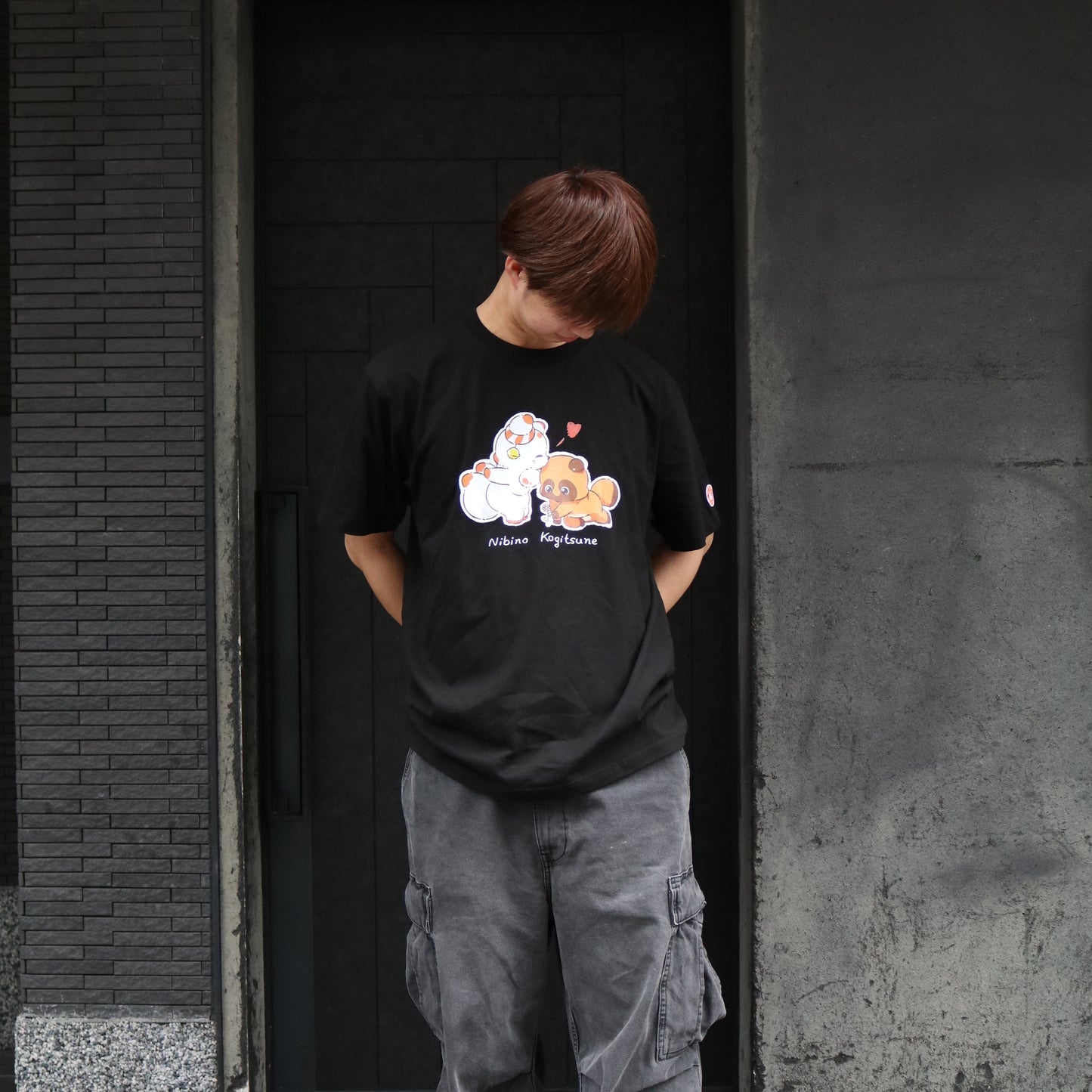 【デザフェス63：既存商品】二尾の小狐てnこ_Fluffy Friends Tシャツ　Sサイズ
