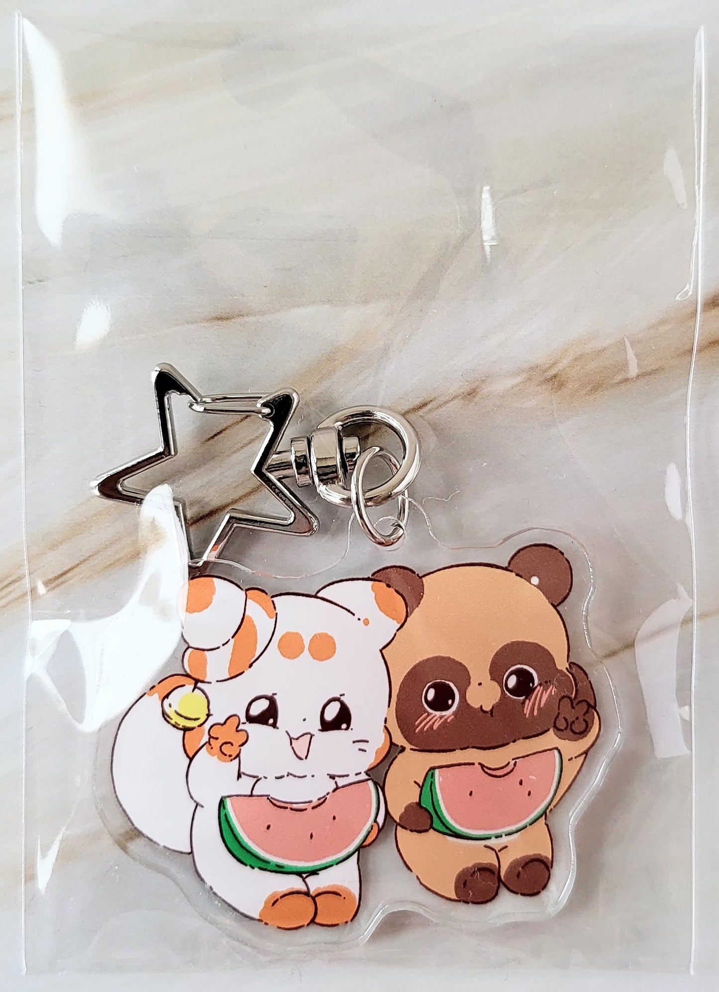 【デザフェス63：新商品】二尾の小狐てnこ_一緒にスイカ_アクリルキーホルダー